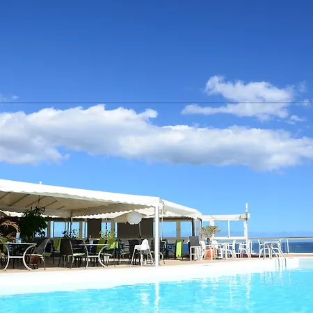 شقة فندقية Atlantic Club 4*