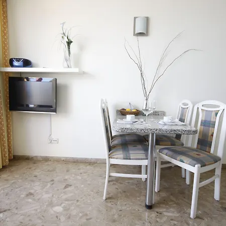 Atlantic Club アパートホテル プラヤ・デル・イングレス