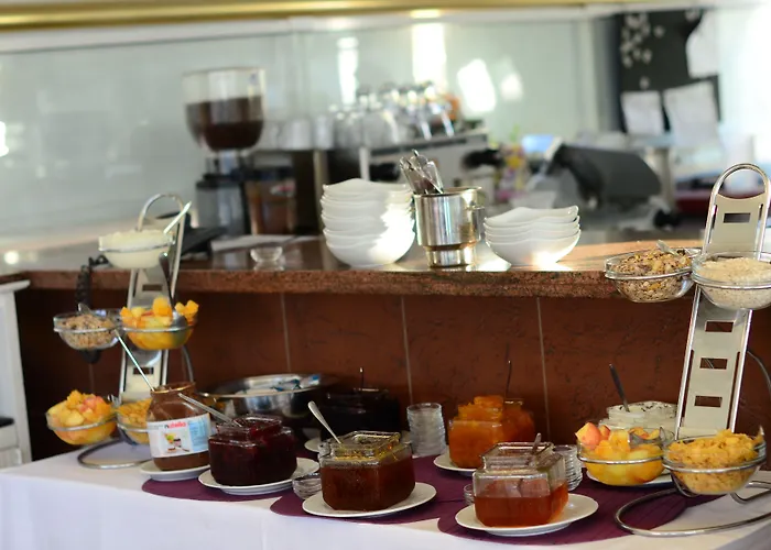 Atlantic Club 아파트호텔